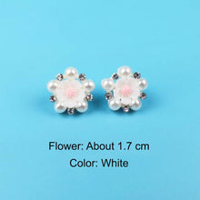 Load image into Gallery viewer, HAPPY00000 15 SC - F   1.7cm Flower Small Clip (Blue, pink, and white colors) (1X6) per bag