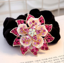 Load image into Gallery viewer, HAPPY00000 28 PB - F   6cm Flower Shape Pleuche Band (Red)